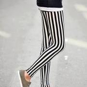 Vertical Black and White Stripe Leggings/Yoga Leggings